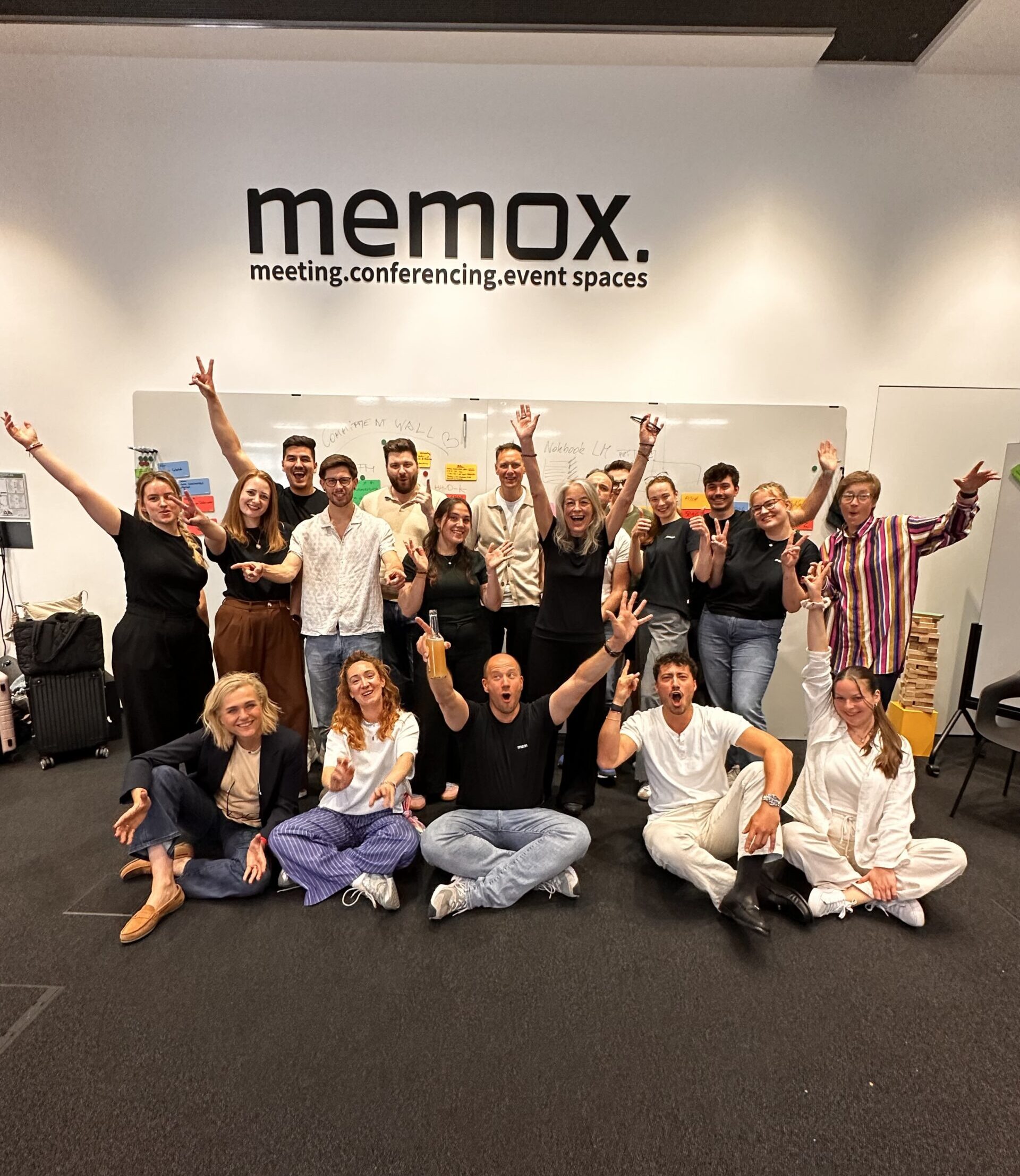Gruppenbild mit Vaya Wieser-Weber und dem Team der Memox Innovations AG.